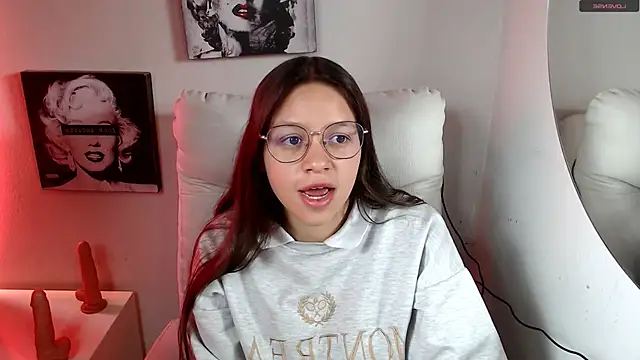 Snapshot of SamanthaRoldaan chatting on December 15, 2025, 3:16 pm SamanthaRoldaan online show from December 15, 2025, 3:16 pm