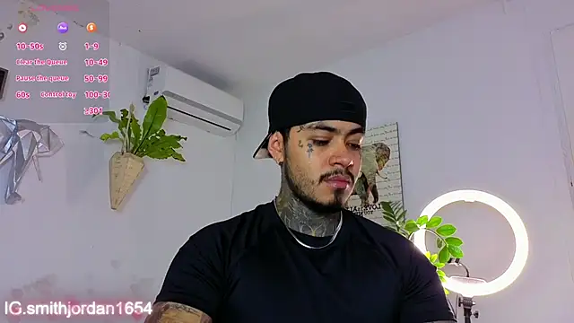 JordanSmiith  online show from November 27, 2025, 10:23 pm