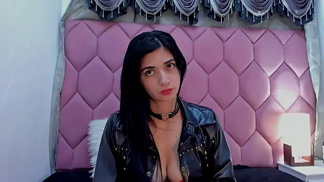 Linisprincehot69 online show from February 15, 2025, 12:59 am