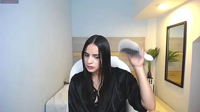 heidy hoiss online show from February 11, 2025, 7:38 pm