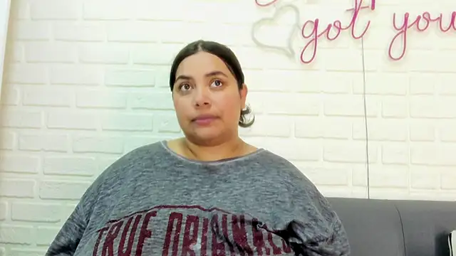 Snapshot of tatijara chatting on December 15, 2025, 7:29 pm tatijara online show from December 15, 2025, 7:29 pm