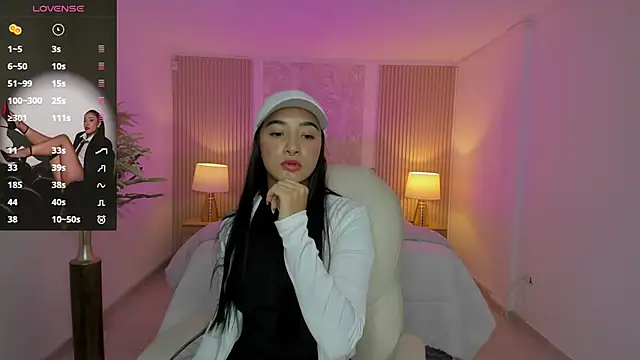 Antonella Grayy online show from November 13, 2025, 10:58 am