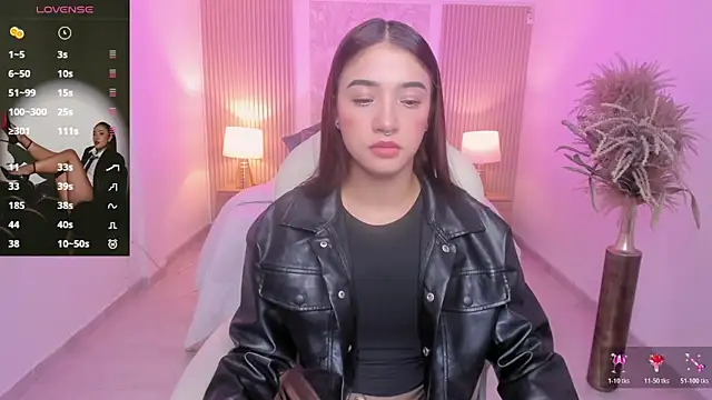 Snapshot of Antonella_Grayy chatting on April 23, 2026, 11:09 am Antonella Grayy online show from April 23, 2026, 11:09 am