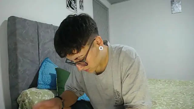 linda 33 online show from February 20, 2026, 11:05 pm