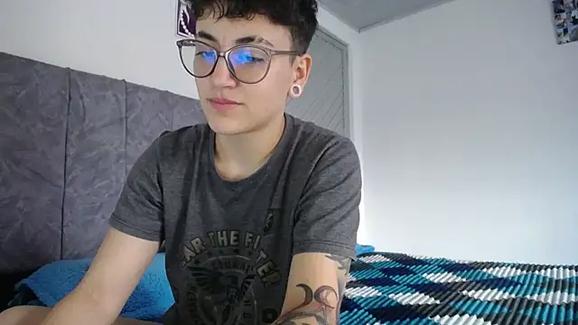 linda 33 online show from March 29, 2026, 8:20 pm