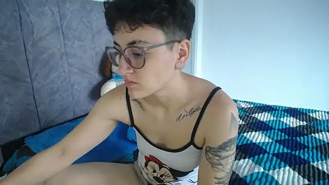 linda 33 online show from March 31, 2026, 7:36 pm