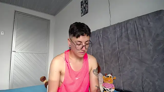 linda 33 online show from April 17, 2026, 7:39 pm