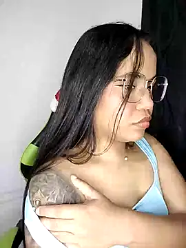 leila 22 online show from December 29, 2024, 12:30 am