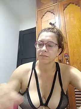 Snapshot of mademonsexy chatting on July 4, 2026, 12:50 am mademonsexy online show from July 4, 2026, 12:50 am