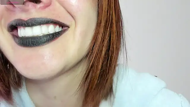 queen fetish online show from March 10, 2026, 4:12 pm