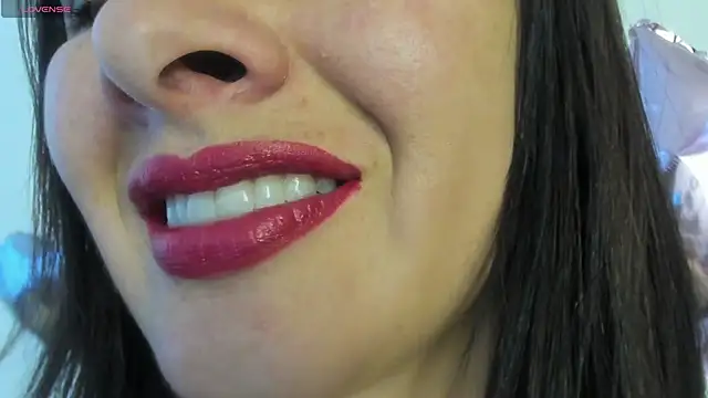 Snapshot of queen_fetish chatting on May 28, 2026, 6:49 pm queen fetish online show from May 28, 2026, 6:49 pm