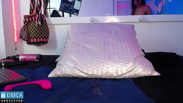 CarolRodriguez  online show from January 25, 2025, 10:39 pm