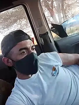 Snapshot of prettyboi6992 chatting on October 4, 2025, 8:40 pm prettyboi6992 online show from October 4, 2025, 8:40 pm