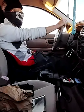 Snapshot of prettyboi6992 chatting on December 1, 2025, 2:11 pm prettyboi6992 online show from December 1, 2025, 2:11 pm