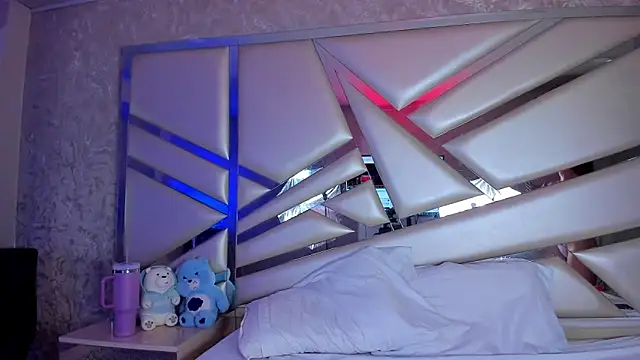 Miia002 online show from November 5, 2025, 3:17 am