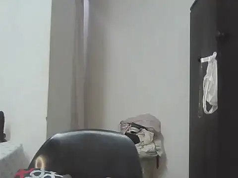 Sexxybella27 online show from October 24, 2025, 9:33 pm