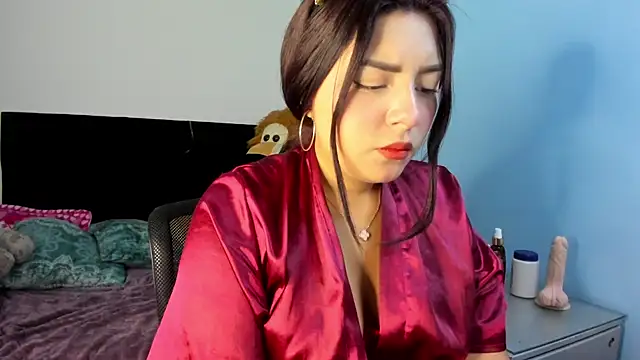 Snapshot of Charlotte_cutee18 chatting on June 4, 2026, 11:05 am Charlotte cutee18 online show from June 4, 2026, 11:05 am