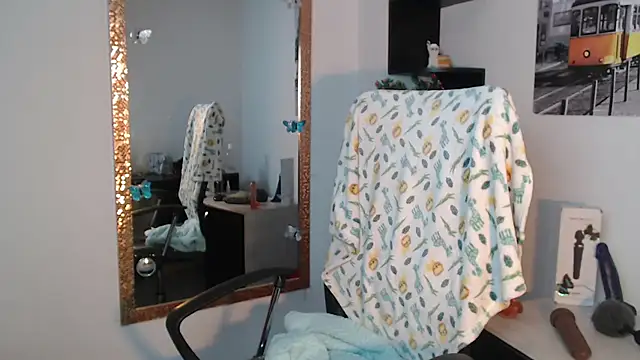 Snapshot of Prety_Nany chatting on December 27, 2024, 1:00 am Prety Nany online show from December 27, 2024, 1:00 am