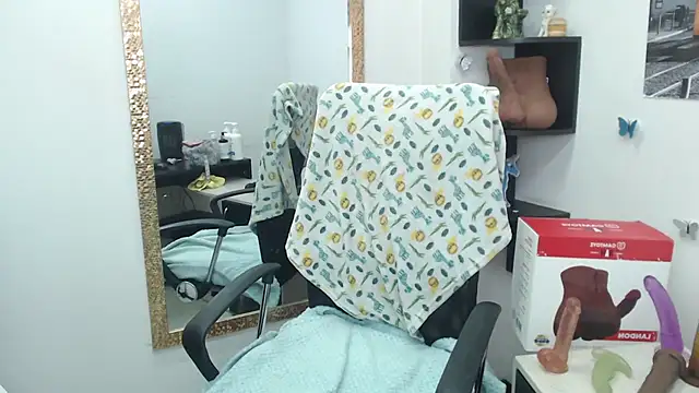 Snapshot of Prety_Nany chatting on March 21, 2025, 8:18 pm Prety Nany online show from March 21, 2025, 8:18 pm