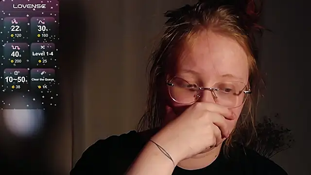 Snapshot of IrinaArt chatting on November 2, 2025, 12:35 am IrinaArt online show from November 2, 2025, 12:35 am