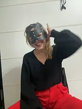 Snapshot of LadyScarlett-xk chatting on December 2, 2024, 4:53 pm LadyScarlett-xk online show from December 2, 2024, 4:53 pm