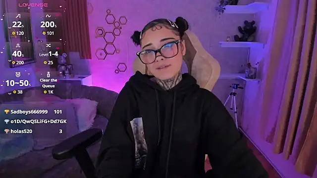 mia catt05 online show from February 15, 2026, 7:16 am