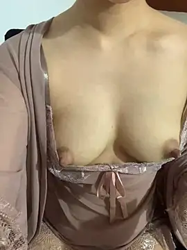 Snapshot of -Meomeo- chatting on December 27, 2024, 10:45 am -Meomeo- online show from December 27, 2024, 10:45 am