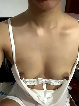 Snapshot of -Meomeo- chatting on October 18, 2025, 3:20 am -Meomeo- online show from October 18, 2025, 3:20 am