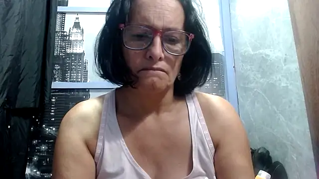 Nastylatinaxxx online show from October 26, 2025, 12:22 pm