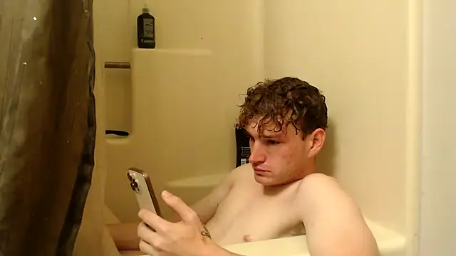 CreamyAustin online show from September 28, 2025, 7:30 pm