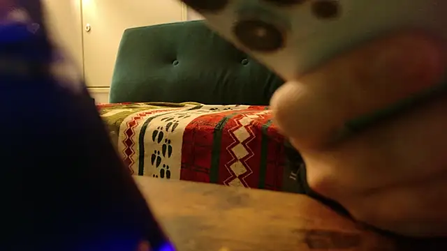 POCARI SWEAT online show from October 11, 2025, 3:10 pm