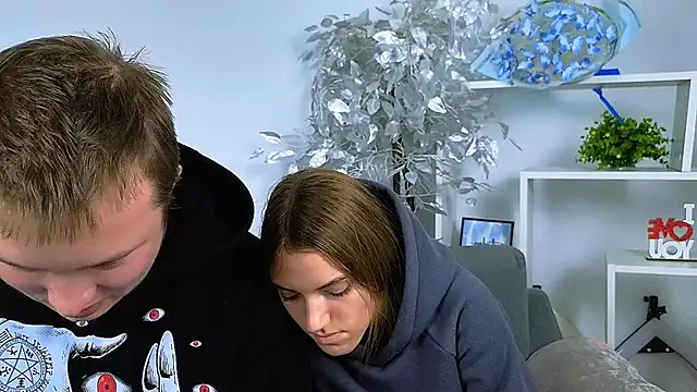  Olli  Stiw  online show from November 19, 2025, 8:58 am