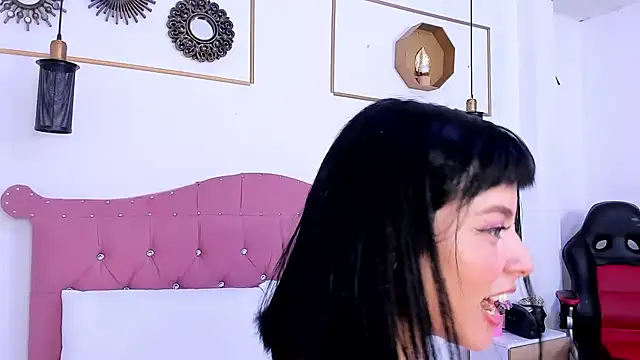 AnnieNasty online show from January 17, 2025, 2:50 pm
