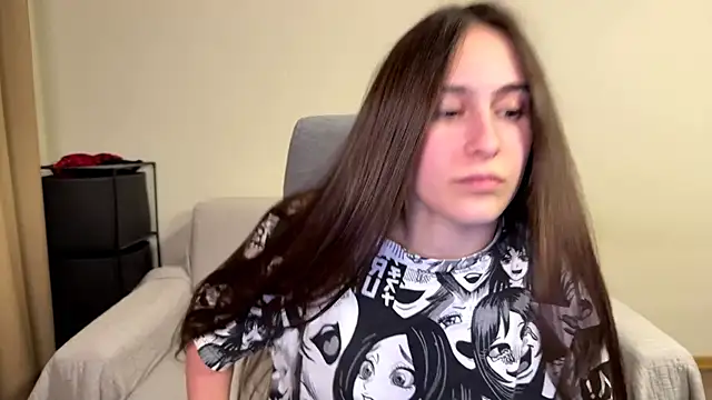 Snapshot of AliceKolltt chatting on May 31, 2026, 8:21 pm AliceKolltt online show from May 31, 2026, 8:21 pm