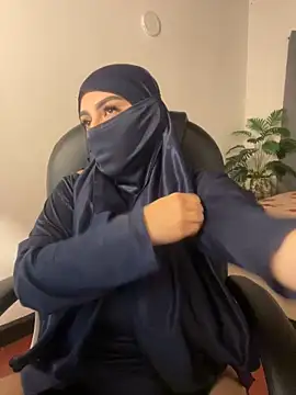 Snapshot of haddy_ss chatting on November 26, 2025, 7:26 pm haddy ss online show from November 26, 2025, 7:26 pm