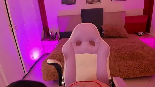 katia bigboobs1 online show from March 4, 2026, 6:36 pm