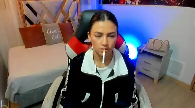 Kendall Sophy online show from December 9, 2024, 7:39 pm