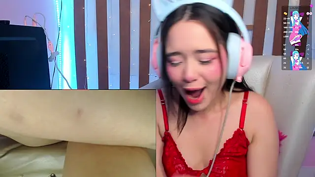 Snapshot of Ashley_sa chatting on January 8, 2025, 10:48 pm Ashley sa online show from January 8, 2025, 10:48 pm