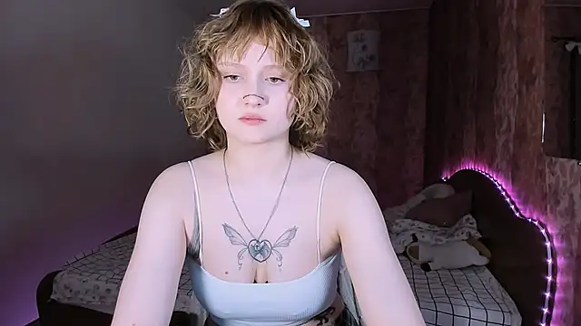 MariaMango online show from March 4, 2026, 6:14 pm