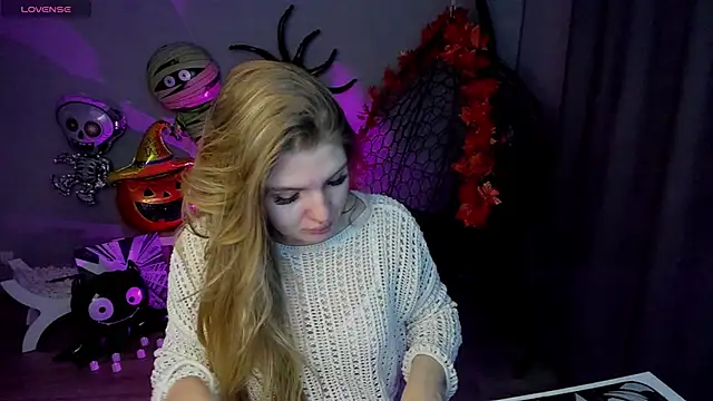 Snapshot of lily_williamss chatting on October 25, 2025, 12:29 am lily williamss online show from October 25, 2025, 12:29 am