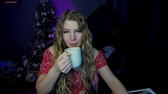 Snapshot of lily_williamss chatting on December 15, 2025, 12:04 am lily williamss online show from December 15, 2025, 12:04 am