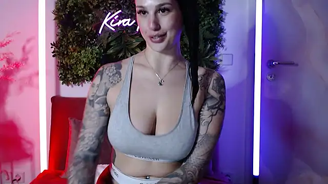 KiraKane1 online show from February 5, 2025, 5:31 pm