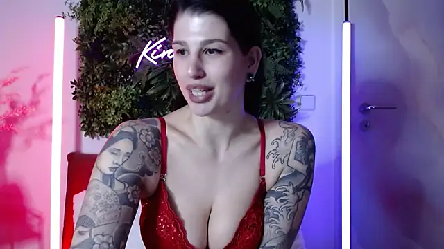 KiraKane1 online show from February 13, 2025, 8:38 am