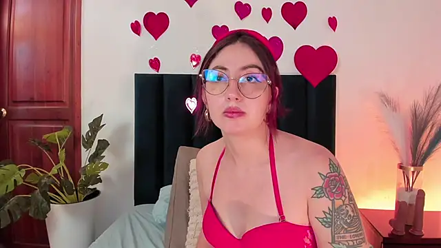 Emilywatsonn online show from February 14, 2025, 2:44 pm