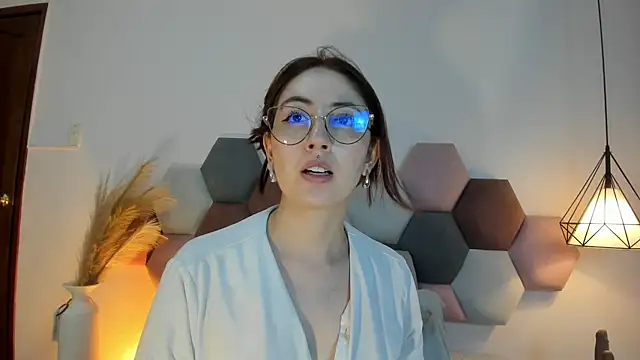 Emilywatsonn online show from October 25, 2025, 10:48 pm