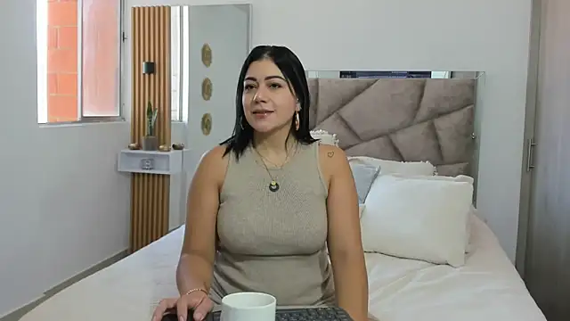 Snapshot of EmilyPeytonn chatting on December 20, 2025, 1:29 pm EmilyPeytonn online show from December 20, 2025, 1:29 pm