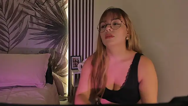 Samaantha-White online show from February 25, 2026, 11:31 am