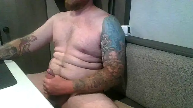 Snapshot of daddytoasty chatting on May 22, 2026, 1:02 am daddytoasty online show from May 22, 2026, 1:02 am