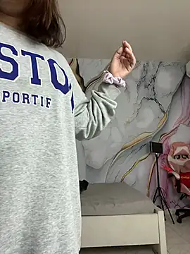 Snapshot of Lia_sex69 chatting on March 13, 2025, 12:02 pm Lia sex69 online show from March 13, 2025, 12:02 pm