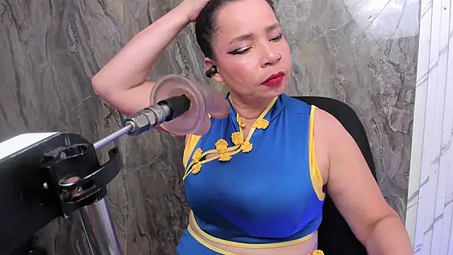 annie wigg online show from March 23, 2026, 3:21 am